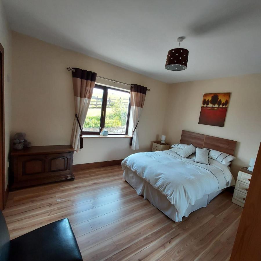 Ros Na Gcloch Bed and Breakfast Westport Exteriör bild